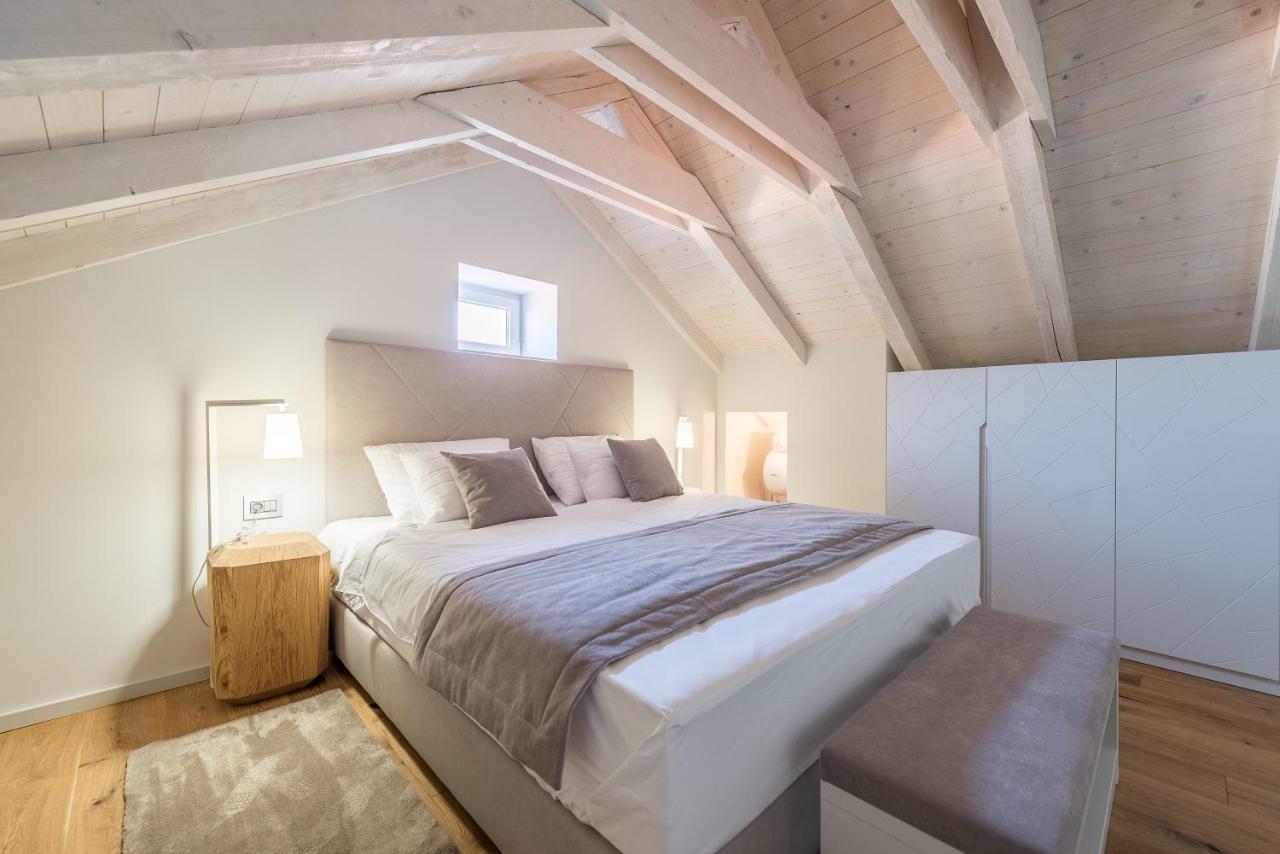 Appartamento Alma Lofts Zara Esterno foto