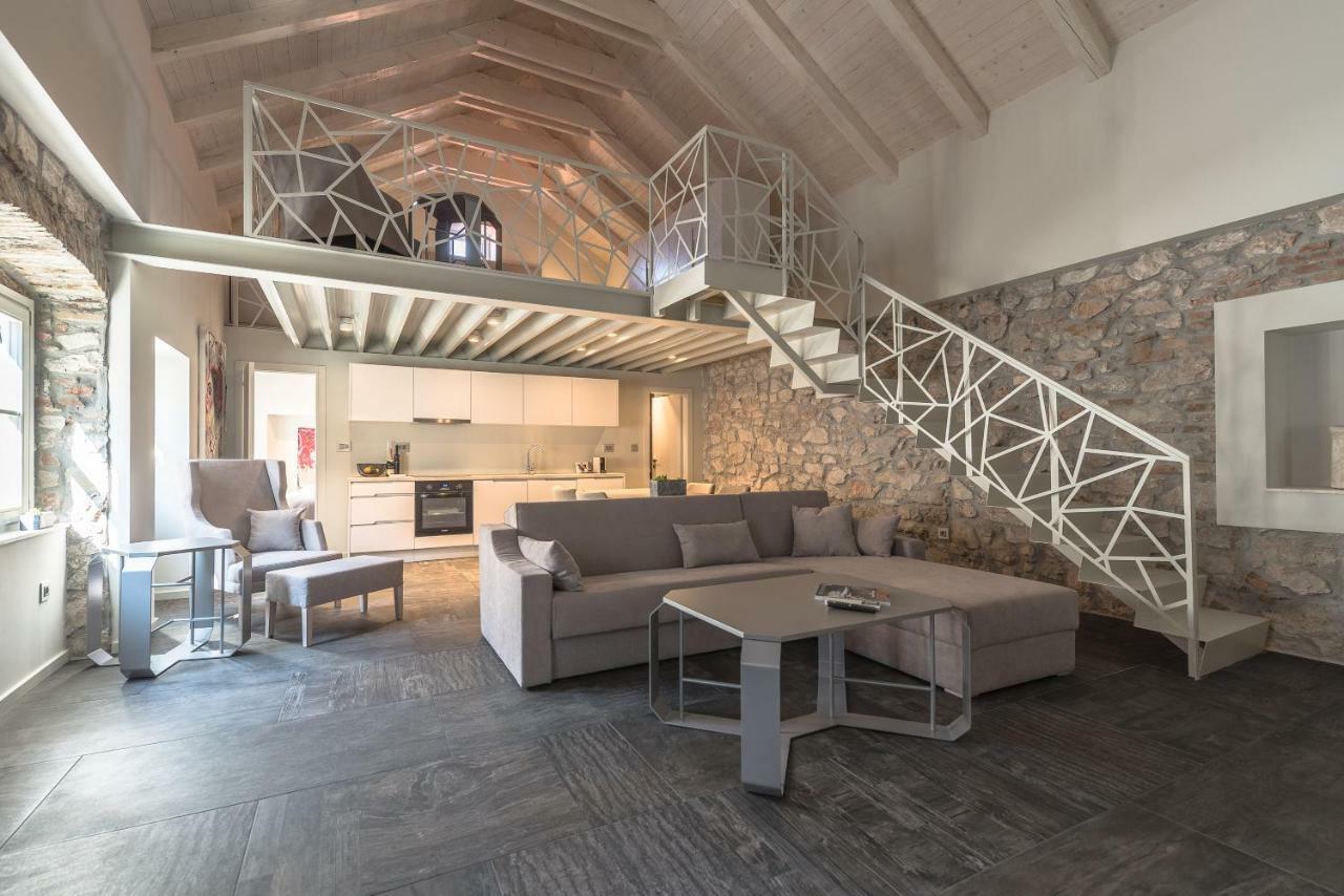 Appartamento Alma Lofts Zara Esterno foto