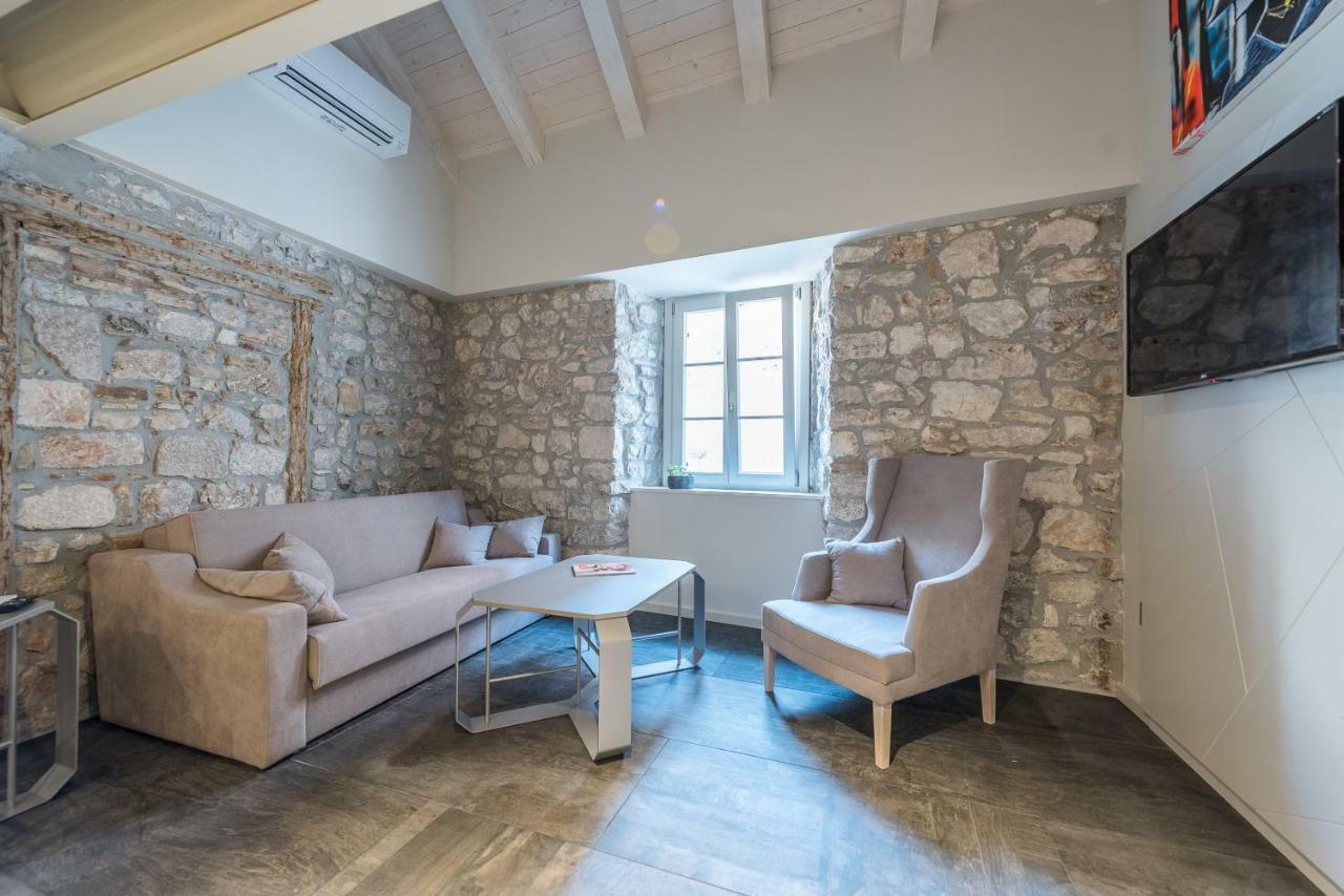 Appartamento Alma Lofts Zara Esterno foto